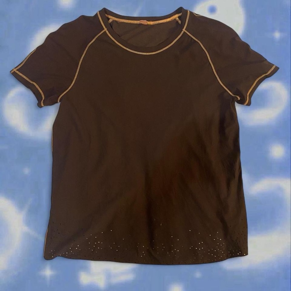 Lululemon workout top